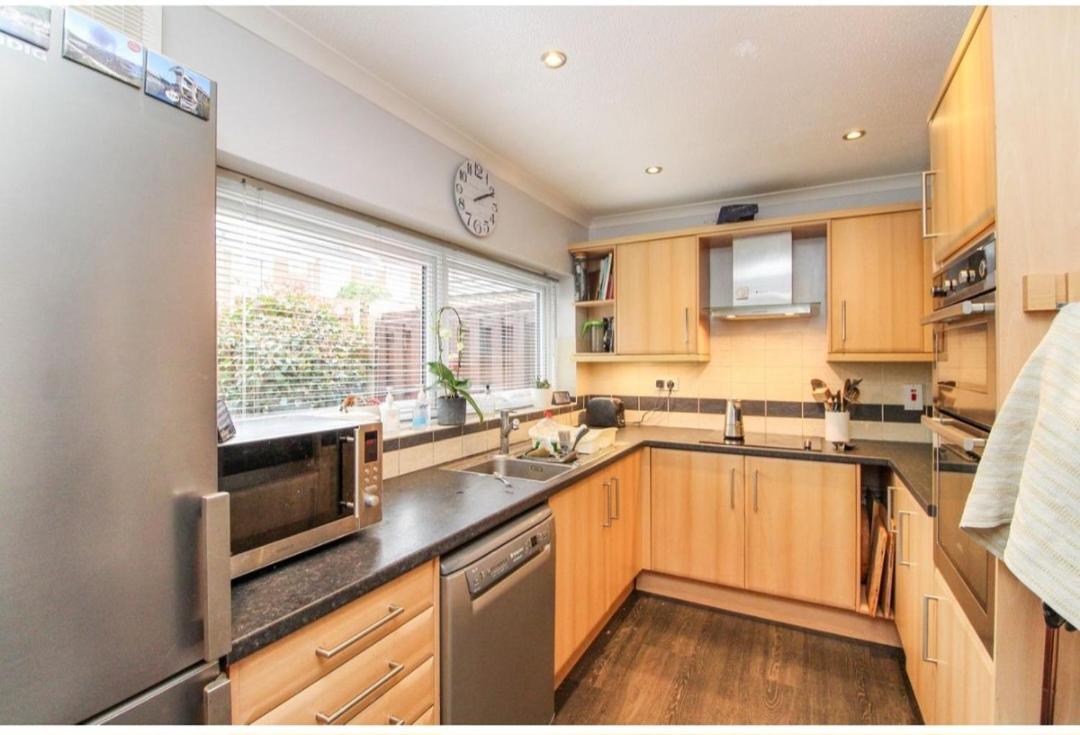 Double Room In Crawley,Gatwick,West Sussex Ifield Luaran gambar