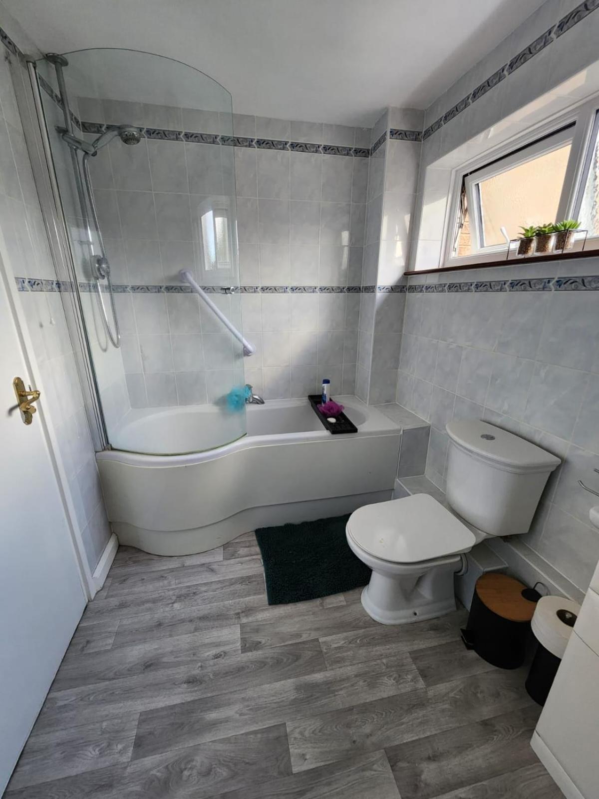 Double Room In Crawley,Gatwick,West Sussex Ifield Luaran gambar